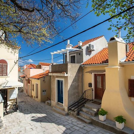 Little House In Baska Apartman Kültér fotó